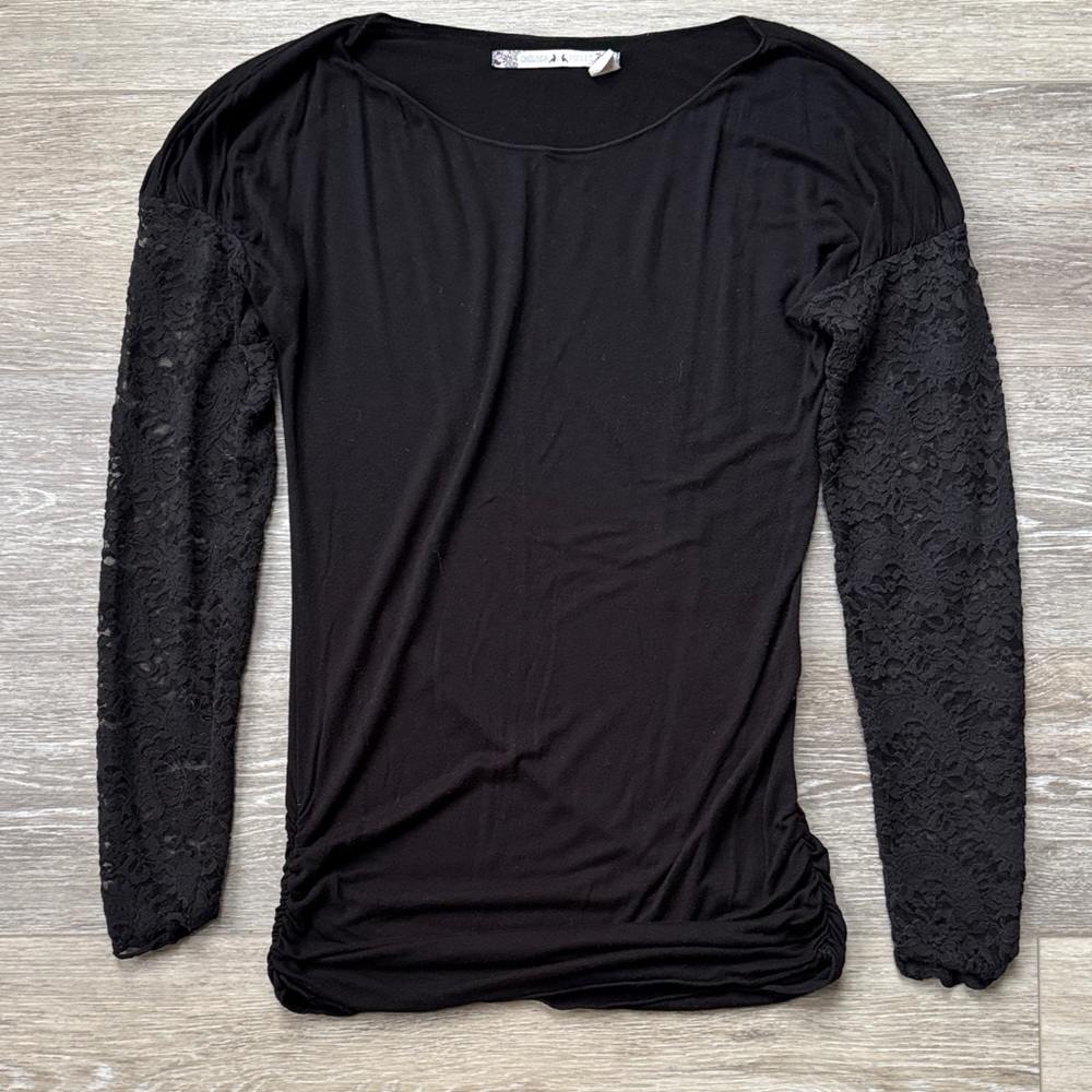 Chelsea & Violet Elegant Black Long Sleeve Tunic Top
